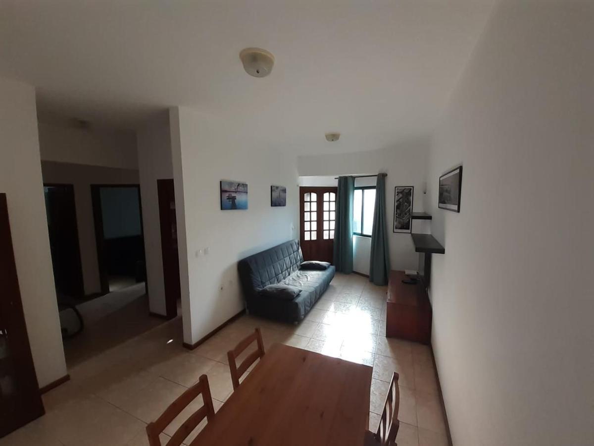 Avenida Dr Baltazar Lopes Da Silva 33A Apartment มินเดโล ภายนอก รูปภาพ
