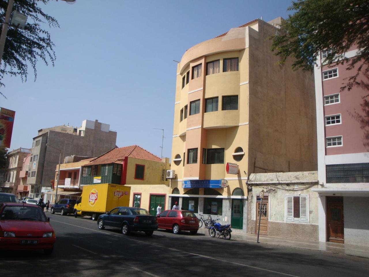 Avenida Dr Baltazar Lopes Da Silva 33A Apartment มินเดโล ภายนอก รูปภาพ